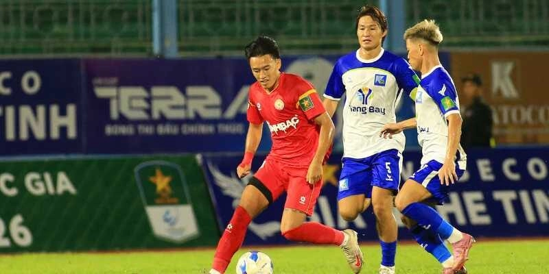 Bức tranh tổng thể của Vòng 14 giải Hạng Nhất 2025/26