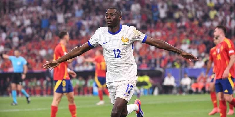 Kolo Muani trở thành ứng viên số 1 trong kế hoạch của ĐT Pháp